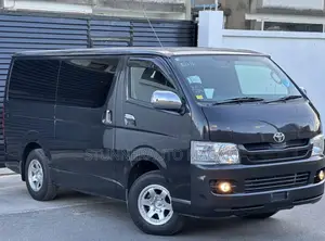 Toyota HiAce 2005 Black