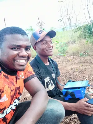 Watafiti Maji(Geologist)