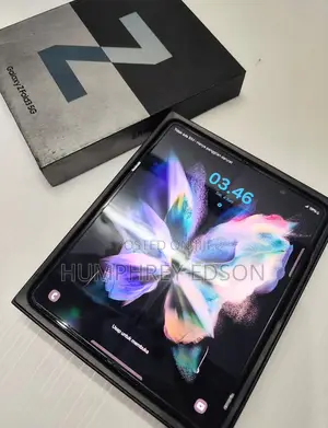 New Samsung Galaxy Z Fold 3 256 GB Black