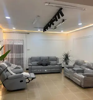 Recliner Sofa Moja Inafyatuka