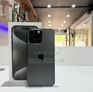 New Apple iPhone 15 Pro Max 256 GB Black