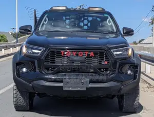 Toyota Hilux Revo Double Cab Deisel 2.8 RWD 2022 Black