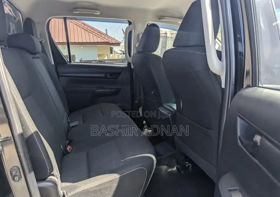 Toyota Hilux Revo Double Cab Deisel 2.8 RWD 2022 Black