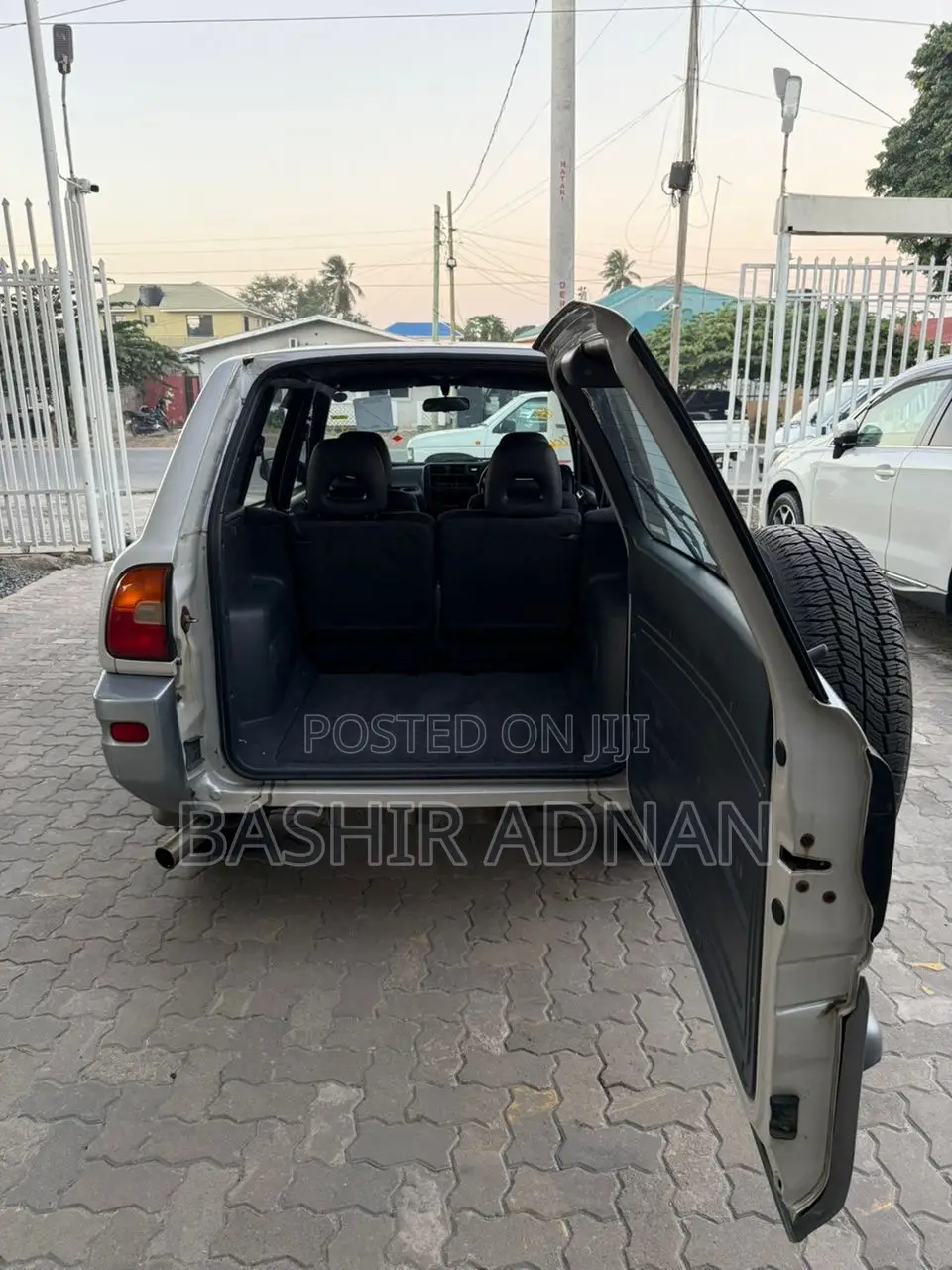 Toyota RAV4 1996 Pearl