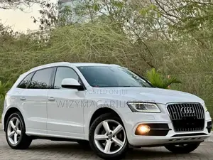 Audi Q5 2.0T Premium quattro 4dr SUV AWD (2.0L 4cyl Turbo 8A) 2015