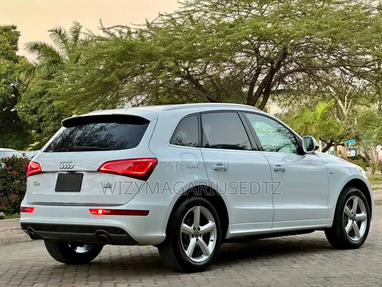Audi Q5 2.0T Premium quattro 4dr SUV AWD (2.0L 4cyl Turbo 8A) 2015