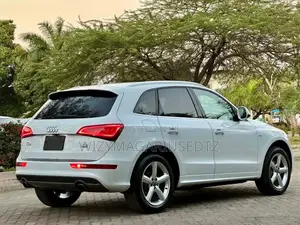 Audi Q5 2.0T Premium quattro 4dr SUV AWD (2.0L 4cyl Turbo 8A) 2015