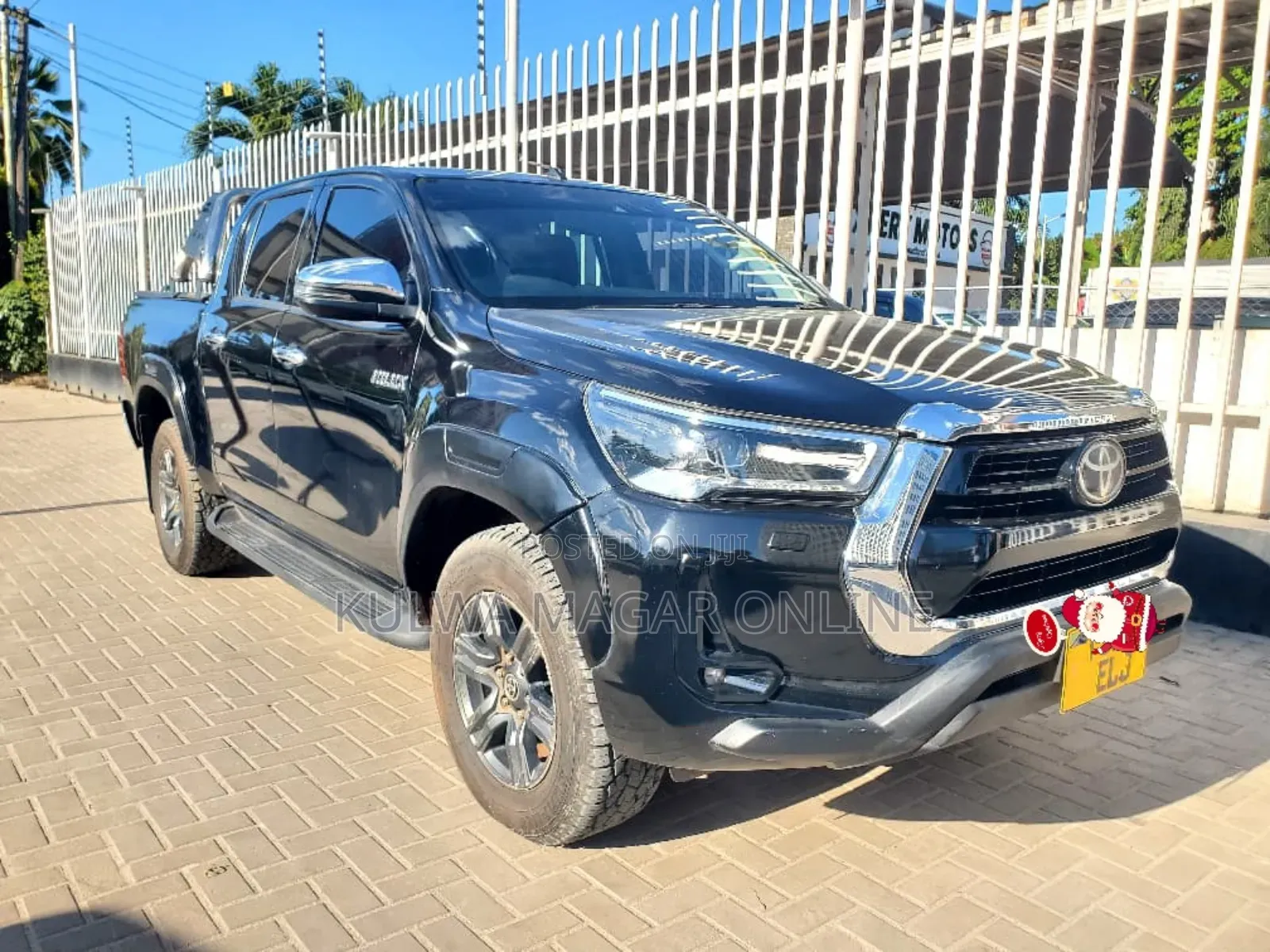 Toyota Hilux 2024 Black
