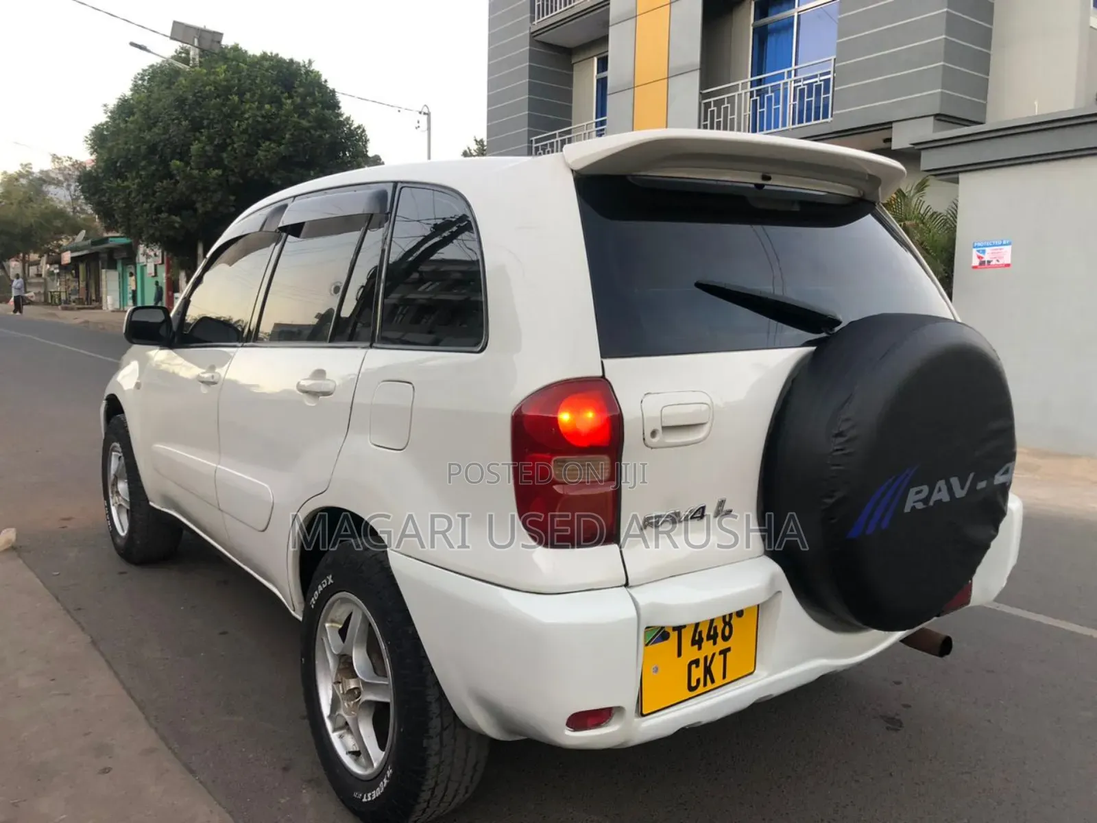 Toyota RAV4 2002 White