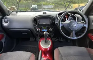 Nissan Juke 2011 Red