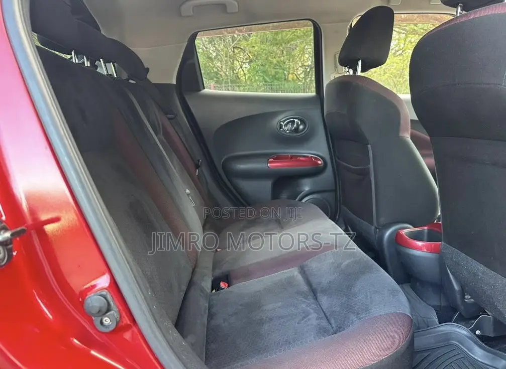 Nissan Juke 2011 Red