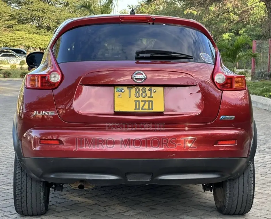 Nissan Juke 2011 Red