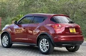 Nissan Juke 2011 Red