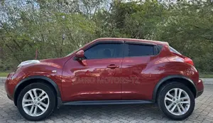 Nissan Juke 2011 Red