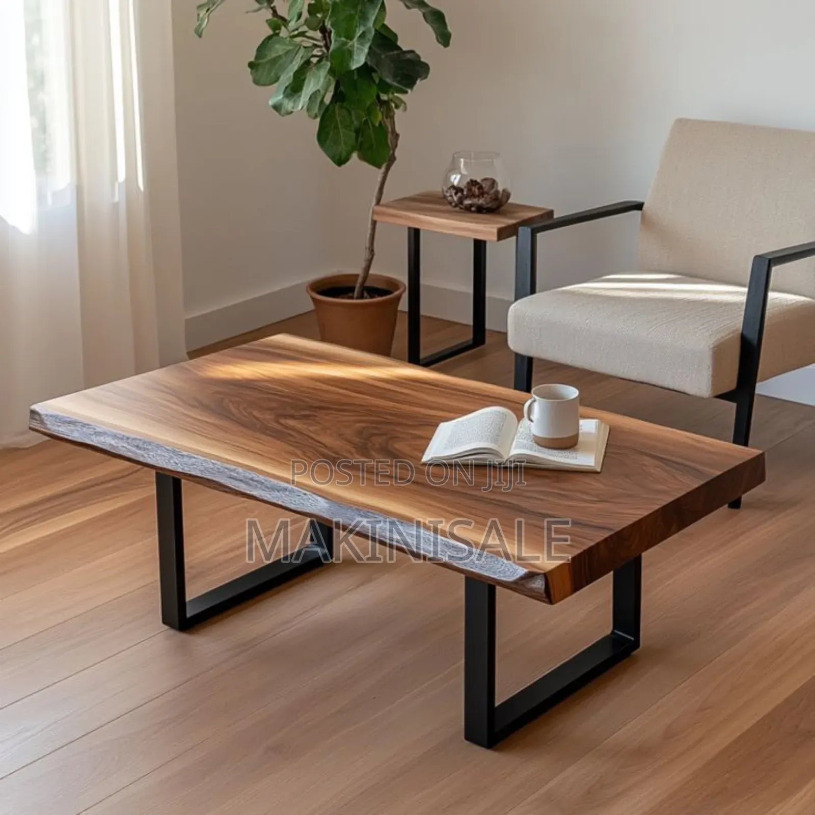 Meza Nzuri Sana Coffee Table