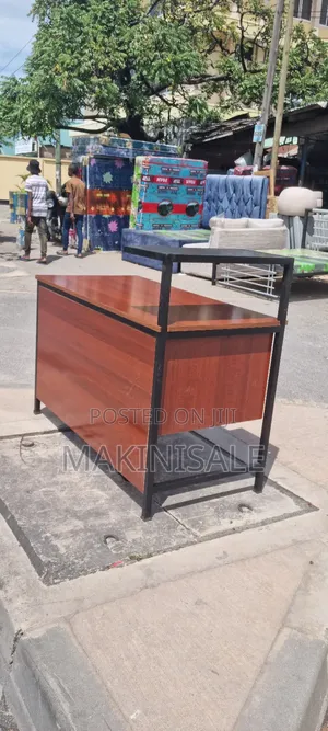 Office Table Nzuri Sana