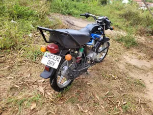 TVS HLX 125 2025 Black