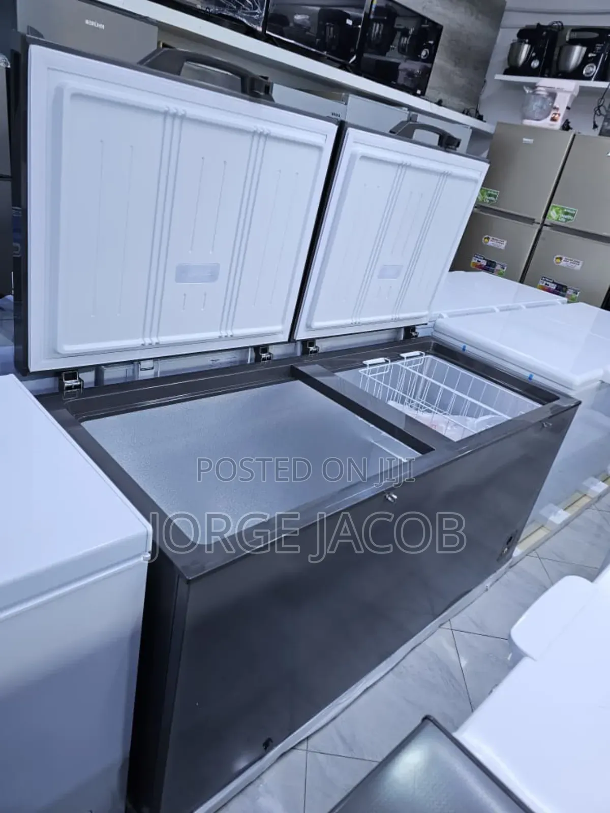 Mr Uk Chest Freezer, a Double-Door 500 Litres
