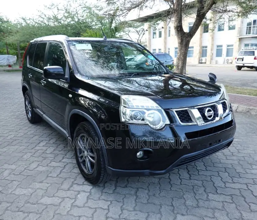 Nissan X-Trail 2010 Black