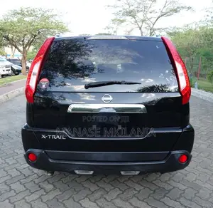 Nissan X-Trail 2010 Black