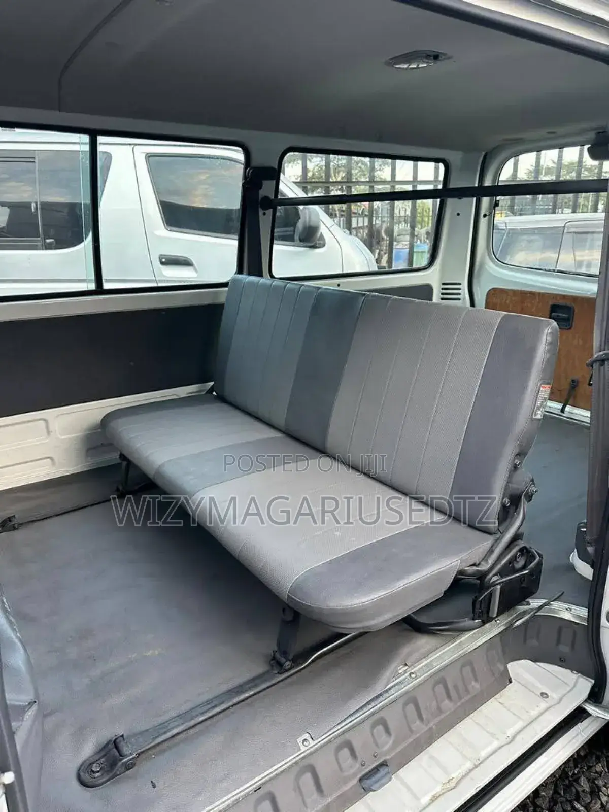 Nissan Vanette 2011 White