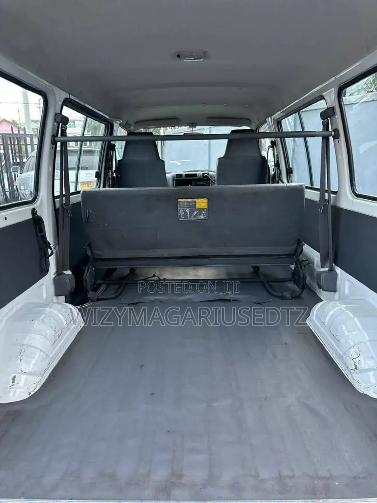 Nissan Vanette 2011 White