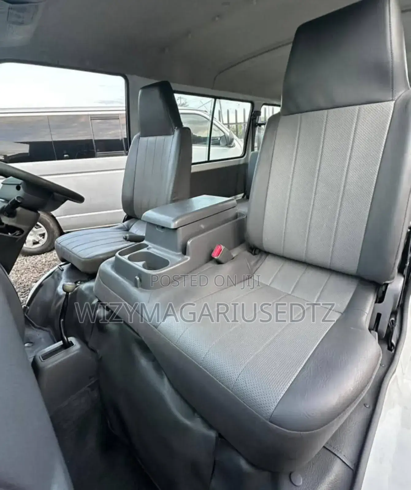Nissan Vanette 2011 White