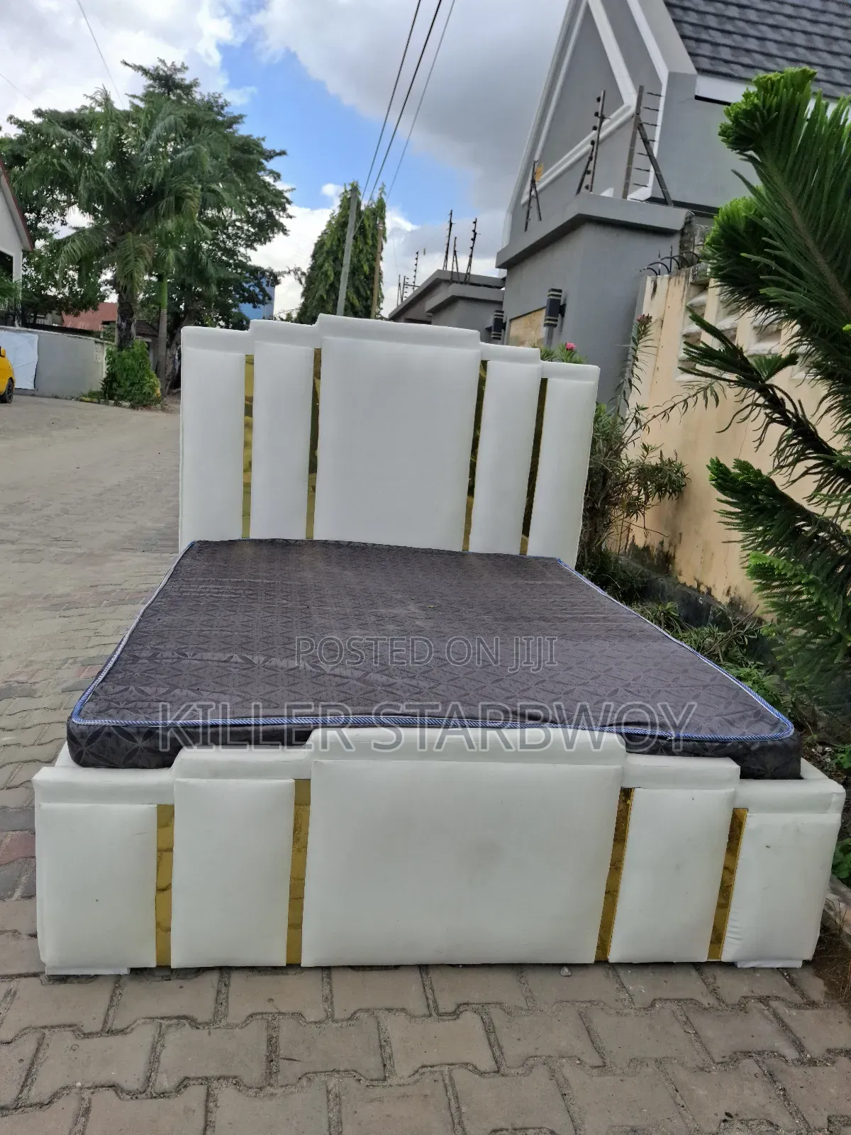 Kitanda Na Godoro