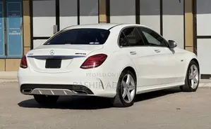 Mercedes-Benz C200 2015 White