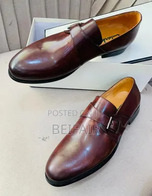 Brown Viatu