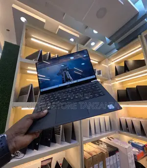New Laptop Dell XPS 13 9370 16GB Intel Core I7 SSD 512GB