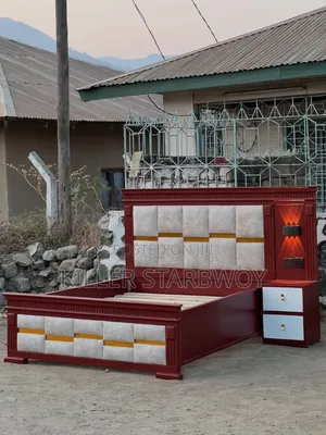 Kitanda Na Bedside Moja
