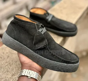 Men's Shoes or Footwears or Viatu Uniquely Well Sole Designed