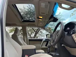 Toyota Land Cruiser Prado 2.7 2022 White