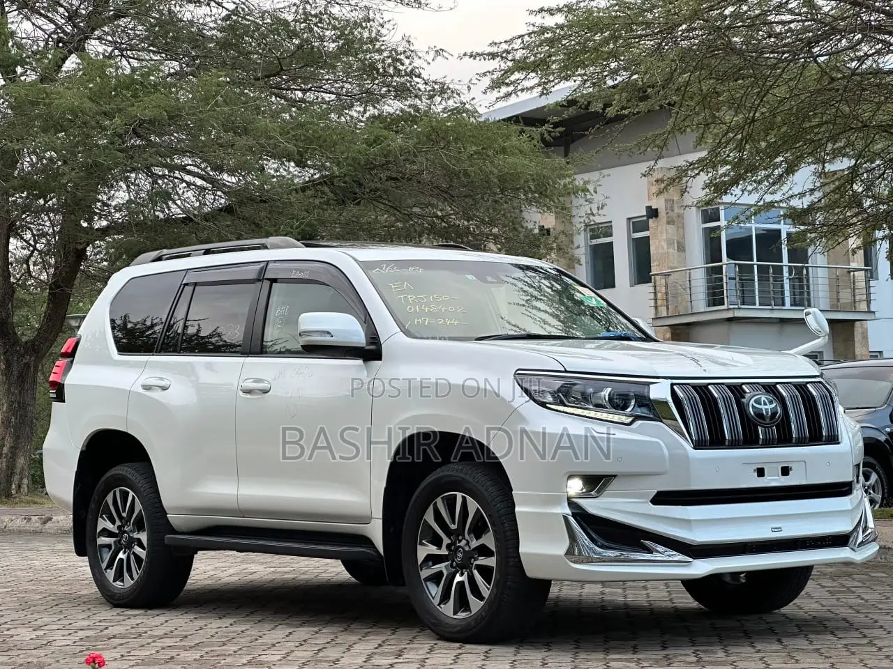 Toyota Land Cruiser Prado 2.7 2022 White