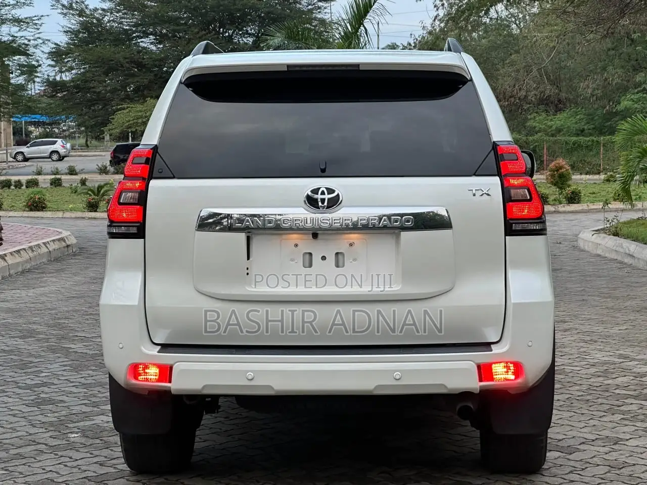 Toyota Land Cruiser Prado 2.7 2022 White