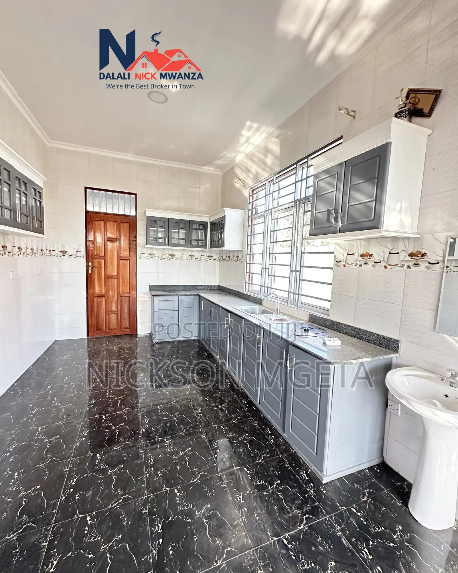2bdrm Apartment in Dalali_Nick_Mwanza, Buswelu for rent