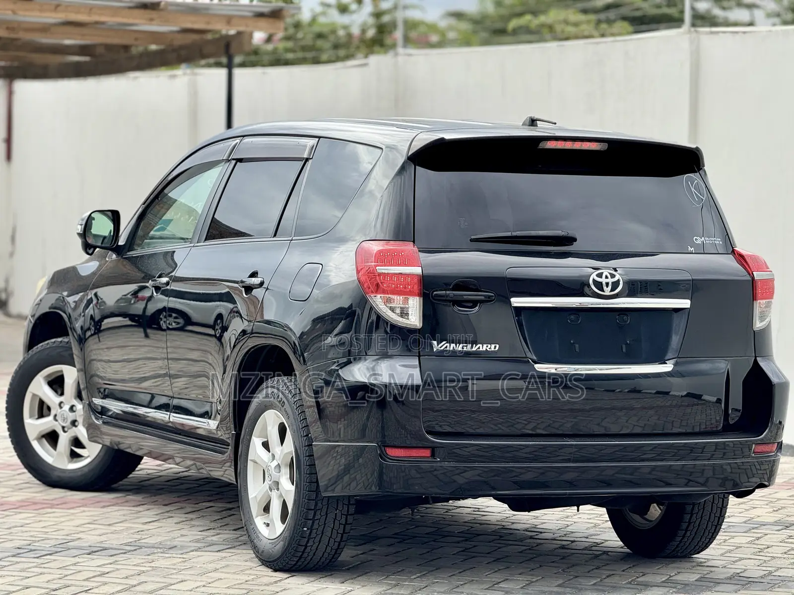 Toyota Vanguard 2010 Black