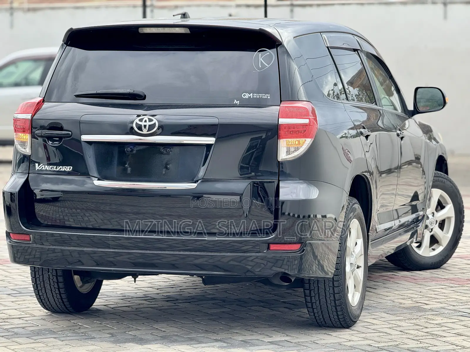 Toyota Vanguard 2010 Black