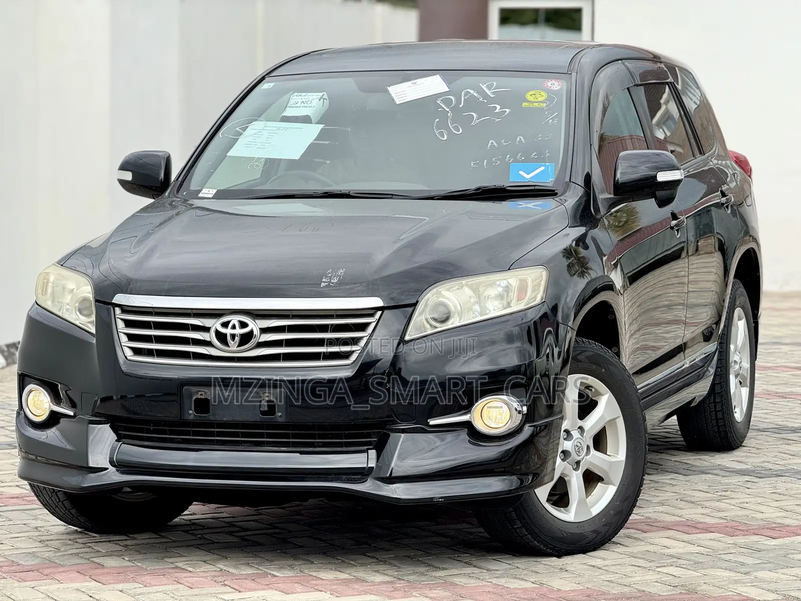 Toyota Vanguard 2010 Black