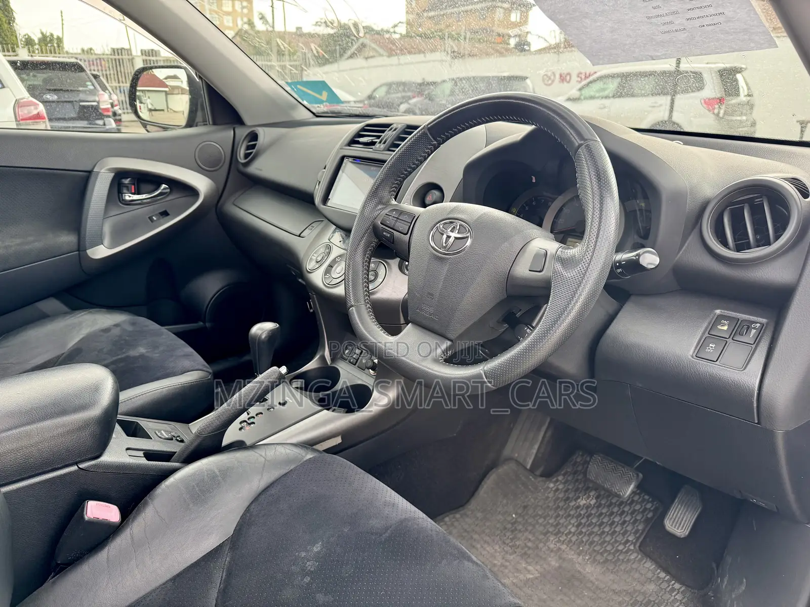 Toyota Vanguard 2010 Black