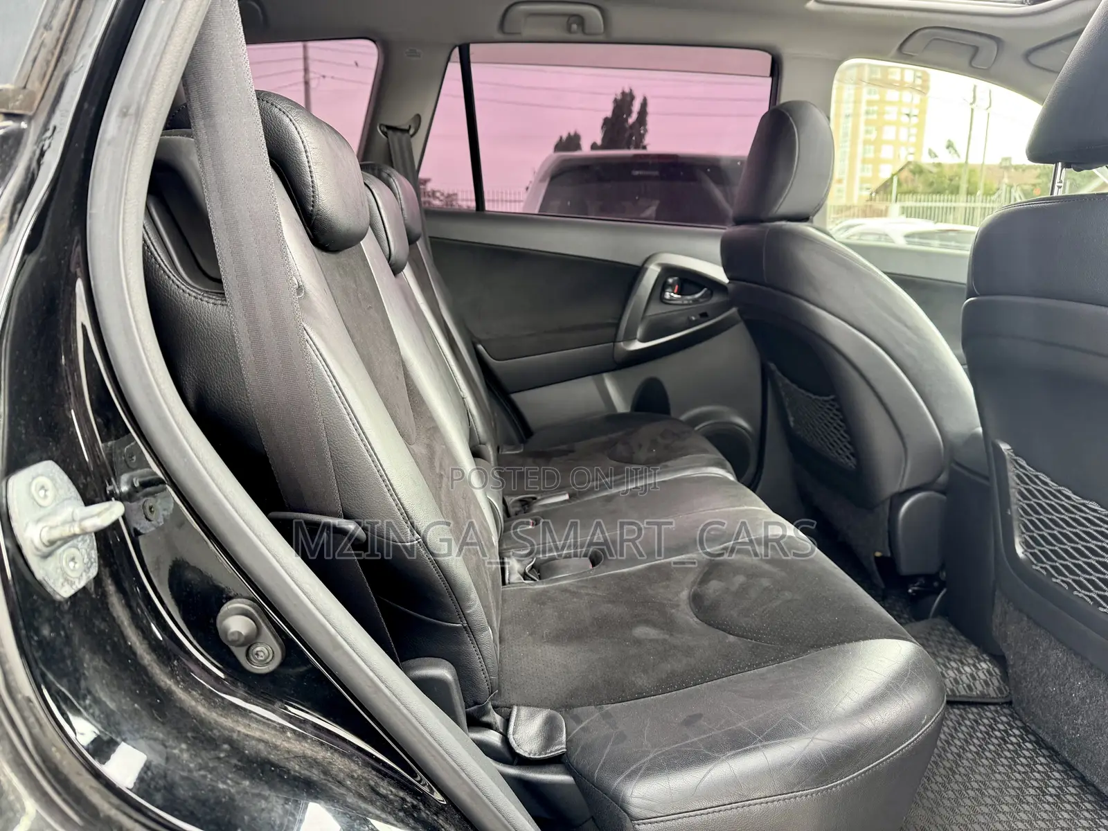 Toyota Vanguard 2010 Black