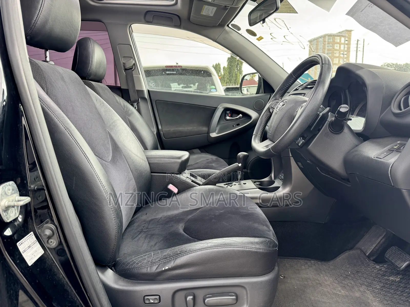Toyota Vanguard 2010 Black