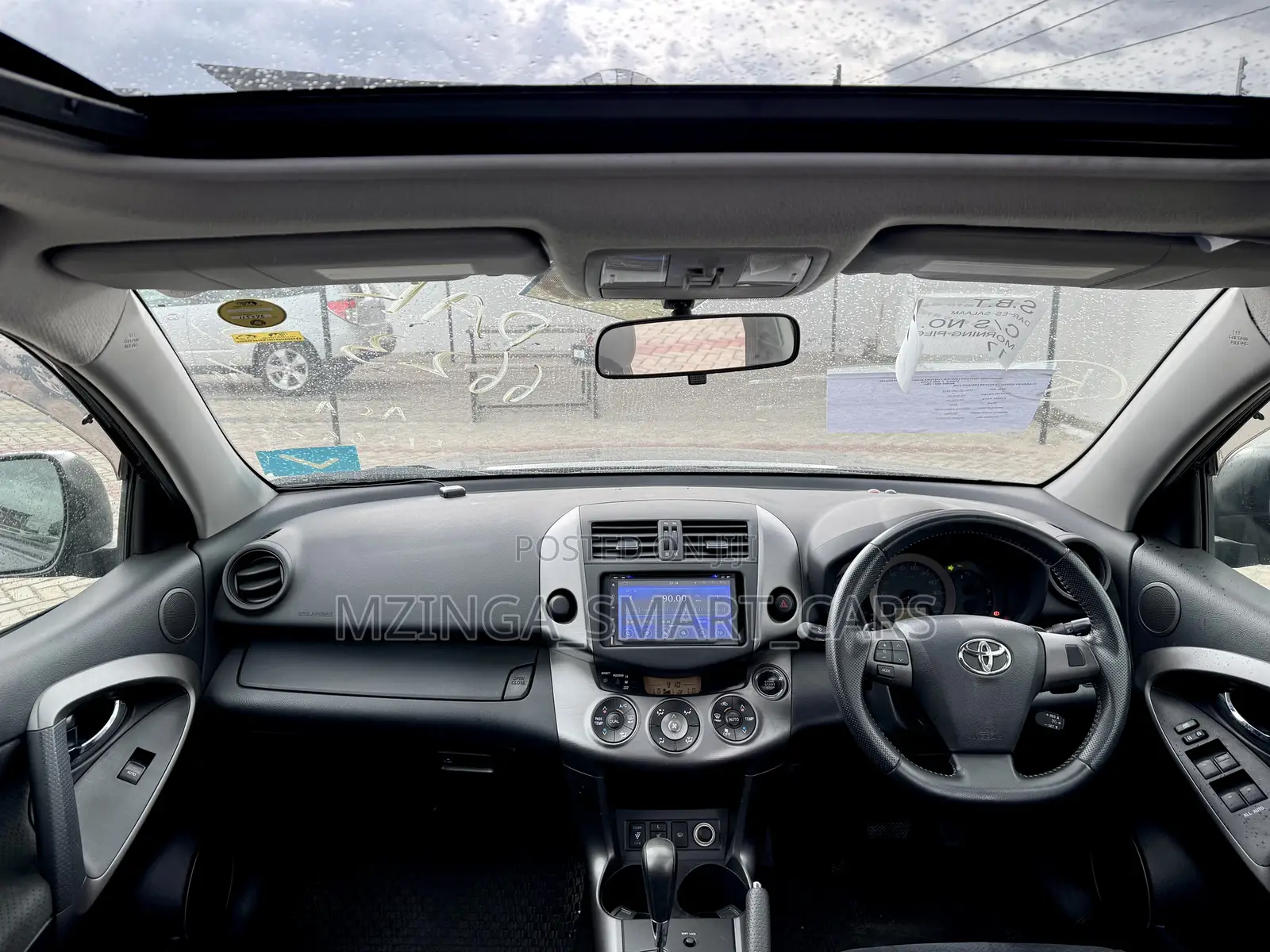 Toyota Vanguard 2010 Black