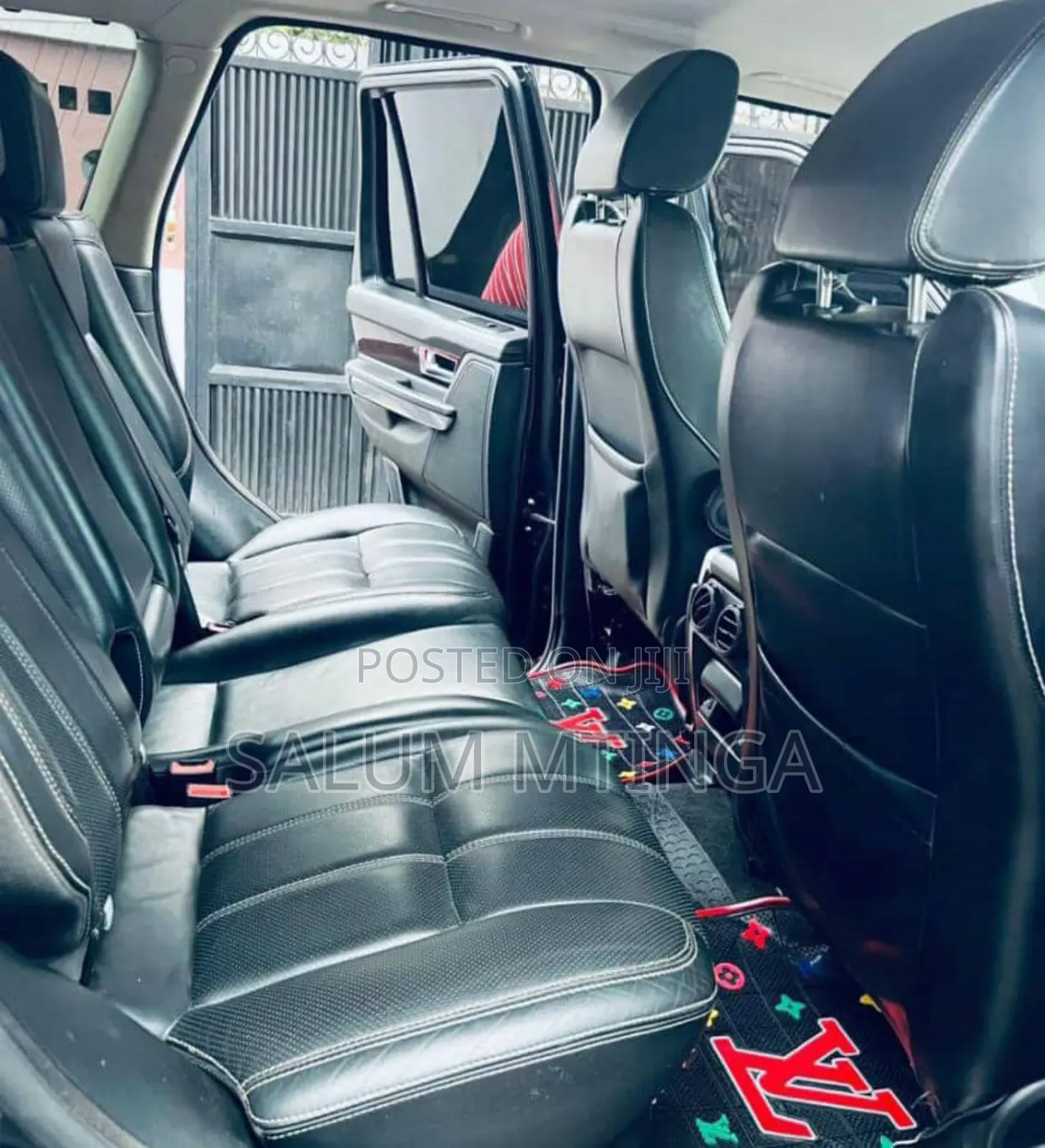 Land Rover Discovery 2010 Black