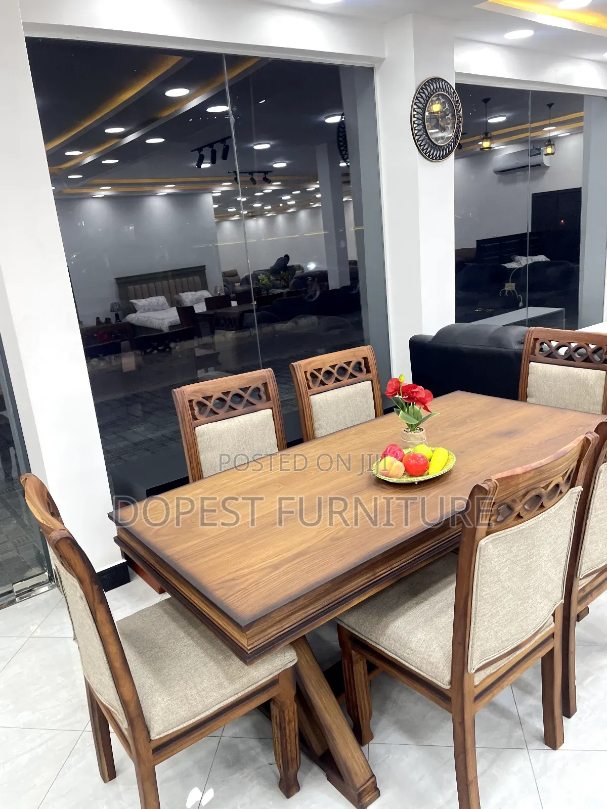 Dining Tabl 6 Chairs