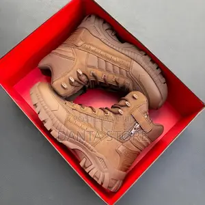 A533 Boots