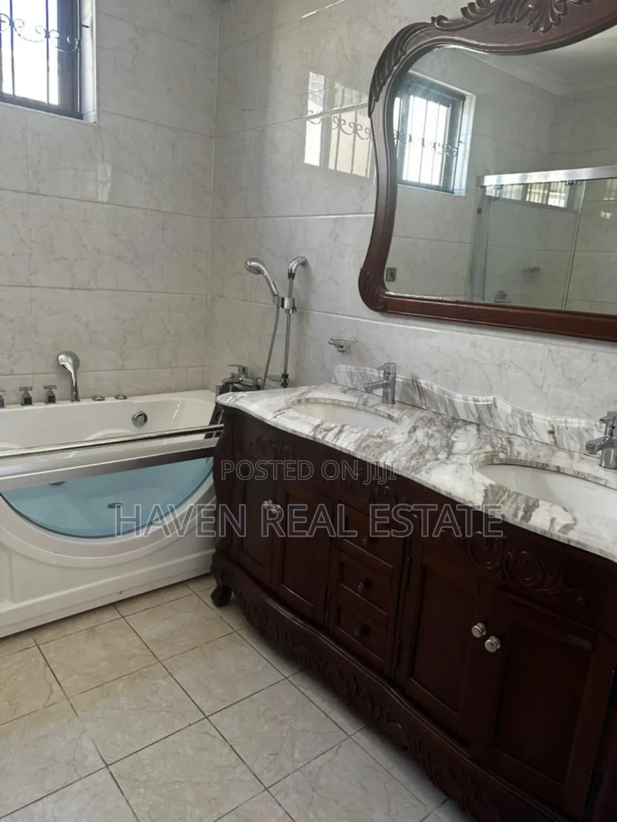 4bdrm Villa in Masaki for rent