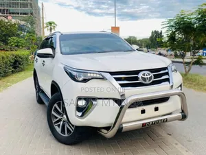 Toyota Fortuner 2018 White