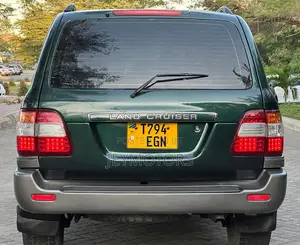 Toyota Land Cruiser 2001 Black